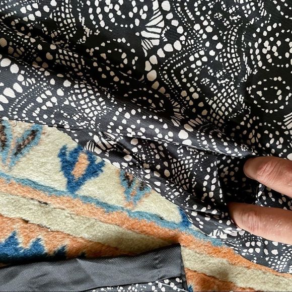 Mossimo Black Cream Faux Lace Printed Shift Dress - Picture 4 of 8